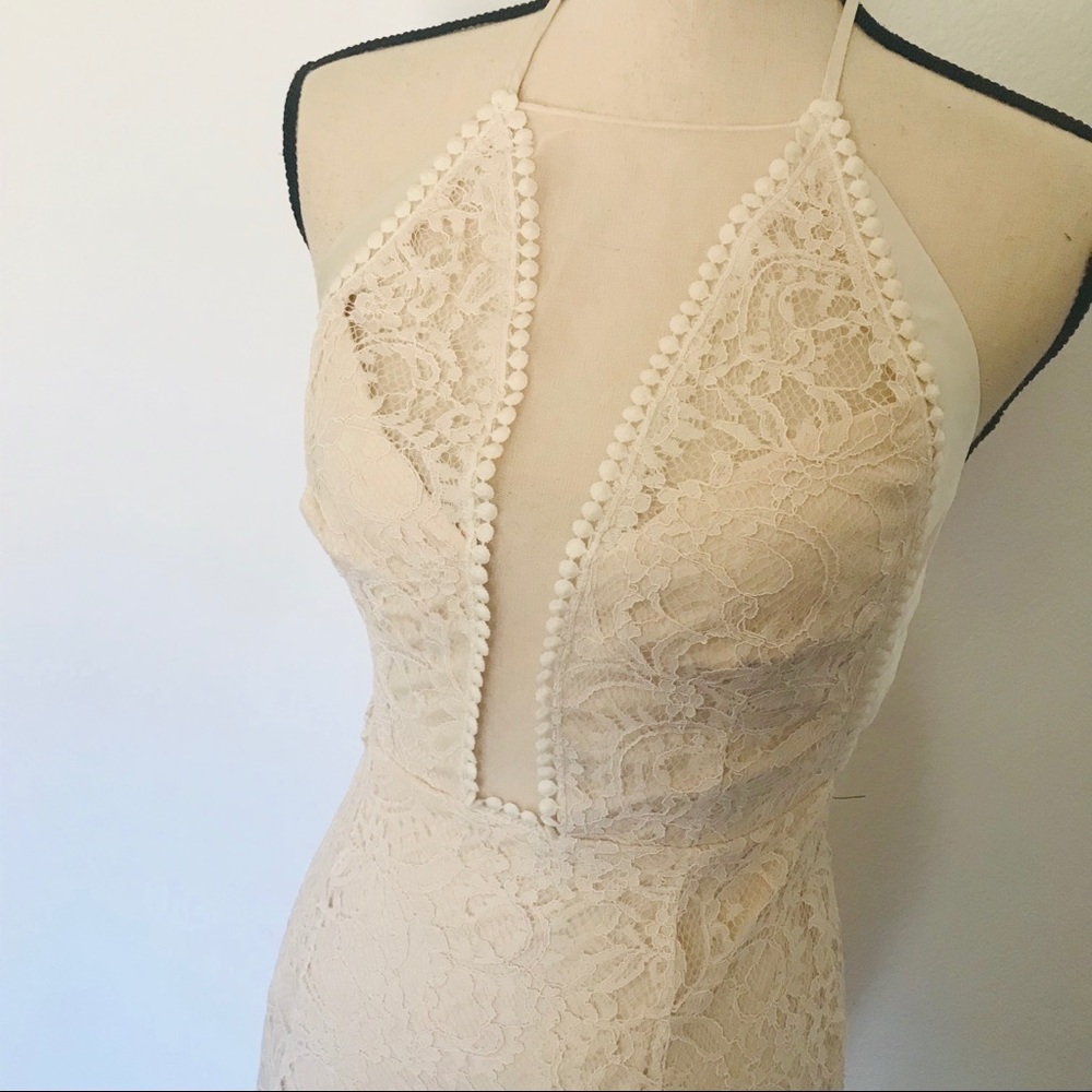 ❌sold❌ Lulus Always With Love Cream Satin Lace - Picture 3 of 9
